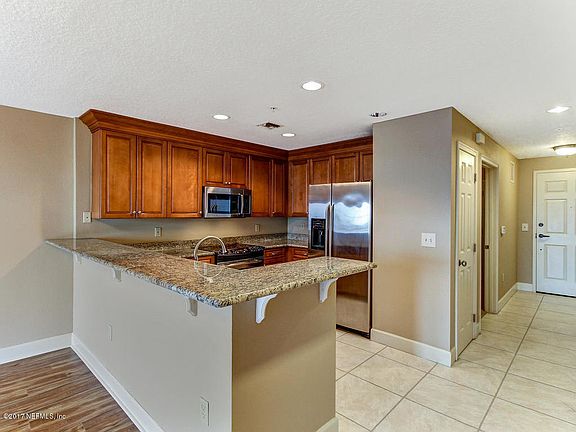 3rd image of 1478 Riverplace Blvd APT 1403