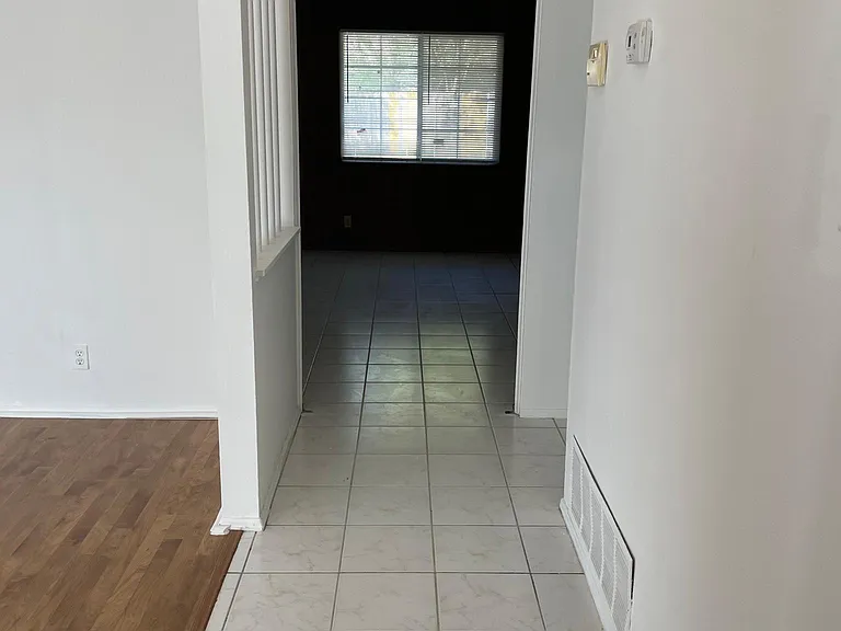 5239 Round Table Dr — Photo 15