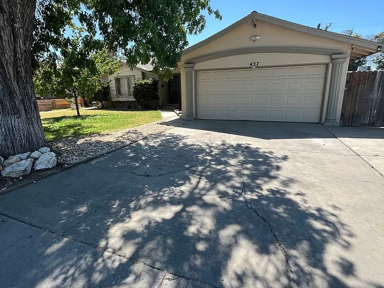 427 N Santa Ana St — Photo 1
