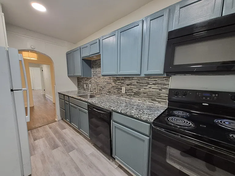 2327 NW 21st St — Photo 11