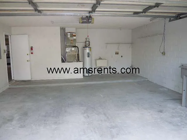 1812 Concord Dr — Photo 6