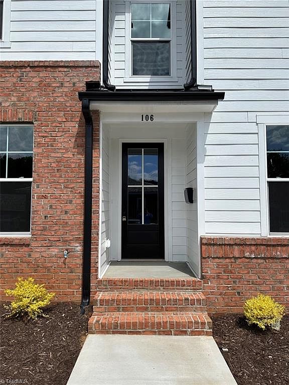 106 N Bridge St, Wilkesboro, NC 28697 Zillow