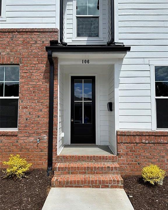 106 N Bridge St, Wilkesboro, NC 28697 Zillow