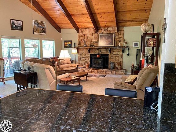 3rd image of 19273 Elder Ln