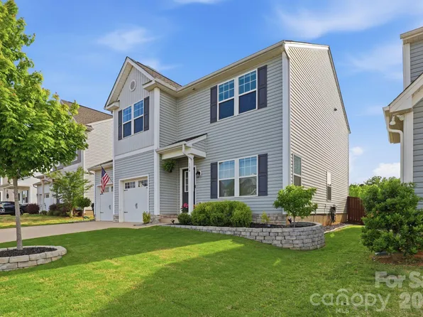 134 Fairfield Dr, Troutman, NC 28166