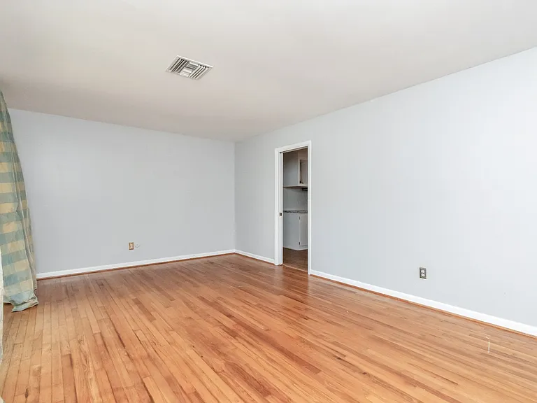 2859 Wyattwood Ln — Photo 4