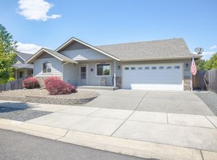 1820 SW I St, Grants Pass, OR 97526