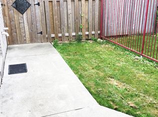 648 Stone Church Rd E #BASEMENT, Hamilton, ON L8W1A6