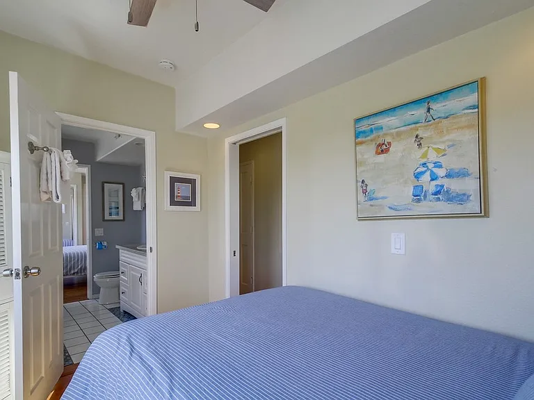 824 Ostend Ct — Photo 16