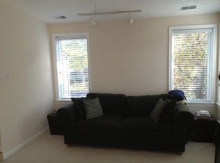 1946 Villaridge Dr, Reston, VA 20191