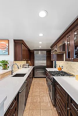 5th image of 333 E 14th St #17JK