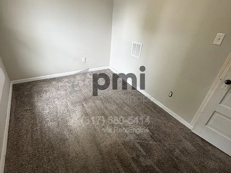 3502 N Kenwood Ave — Photo 23