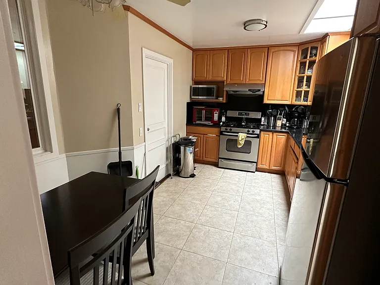 92 Meadowbrook Dr — Photo 5