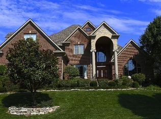 2264 Guilford Ln, Lexington, KY 40513