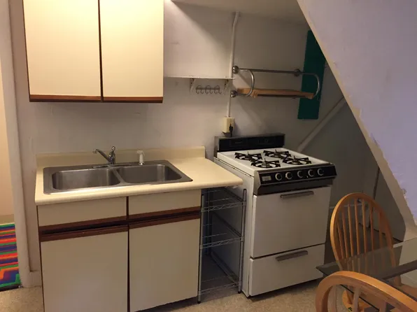 105 Dewitt Place - 9
