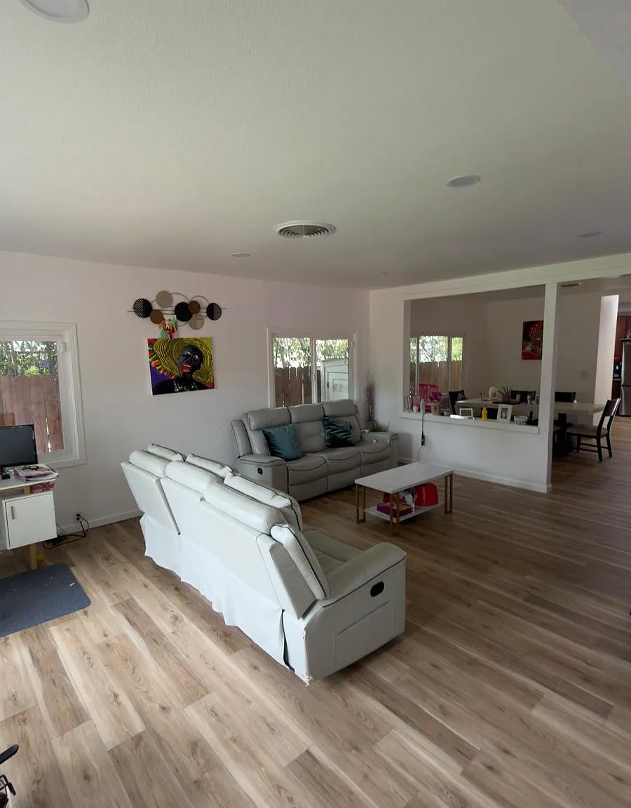 3 bed, 1630 sqft, $2,200 — Photo 2