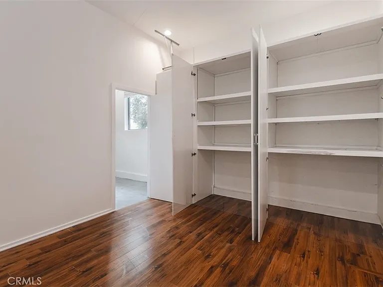 5017 Hesperia Ave — Photo 27