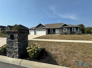 6778 Silver Lake Dr, Findlay, OH 45840