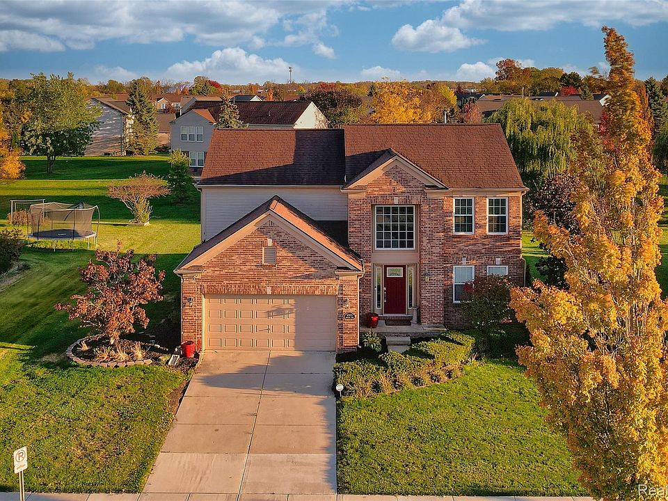 1st image of 47071 Sherstone Dr