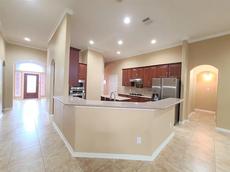 7015 Pinefern Ln — Photo 5