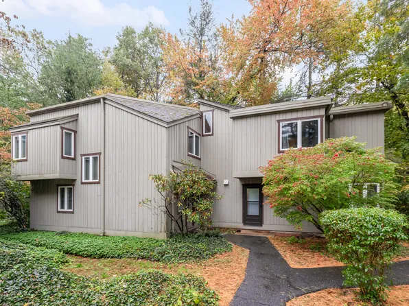 3 Talcott Glen #D, Farmington, CT 06032