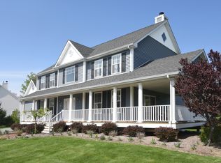 10 Brianna Ln, Yorktown Heights, NY 10598