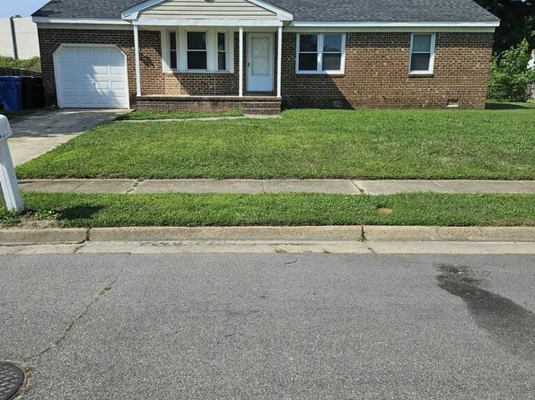 3253 Hancock Dr, Chesapeake, VA 23323