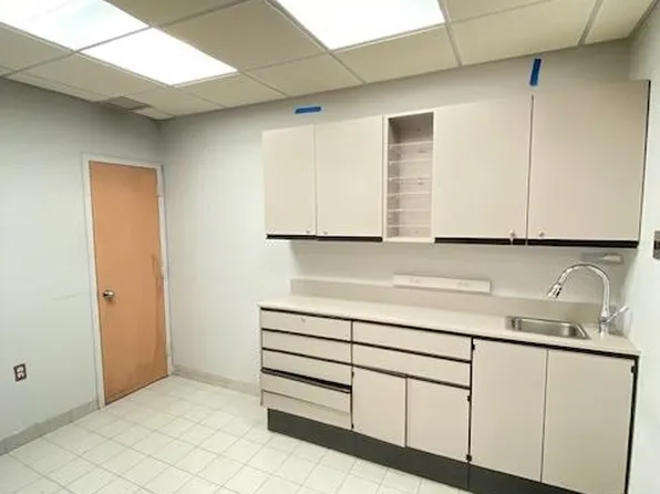 7400 Bergenline Avenue image 10 of 28