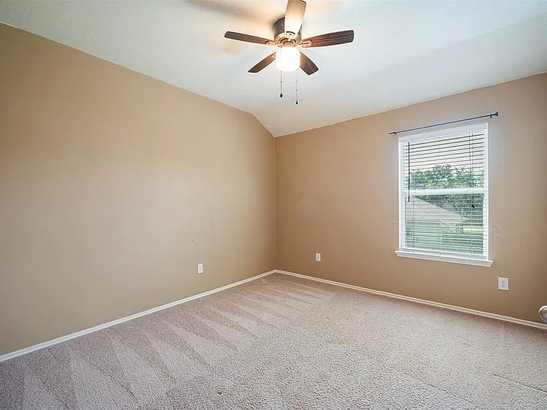 2931 Silver Landing Ln — Photo 23