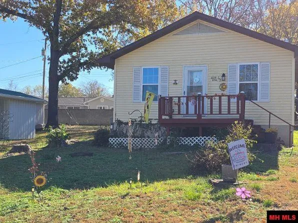 604 1/2 Girard, Flippin, AR 72634