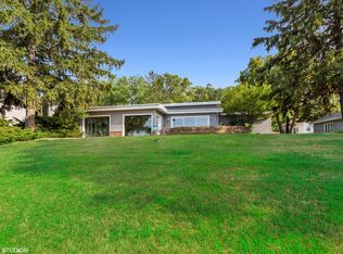 2117 Lake Shore Dr, Long Beach, IN 46360