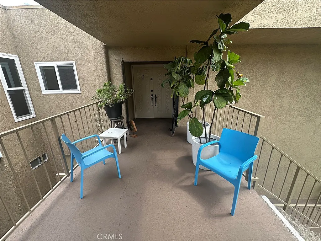3 bed, 1663 sqft, $3,200 — Photo 1