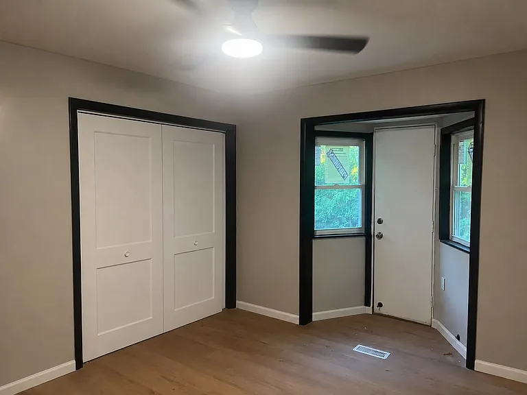 7004 Roe Blvd — Photo 10