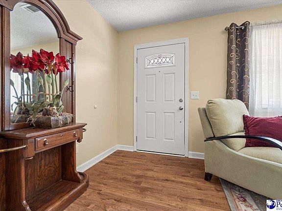 4th image of 408 Parkview Dr