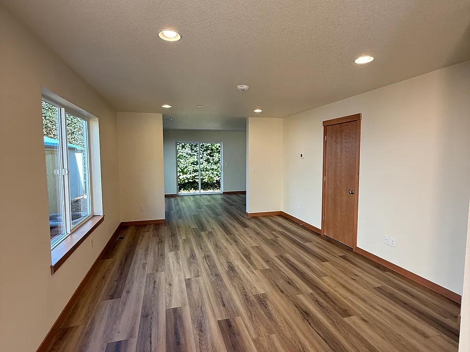 Living room, entryway.