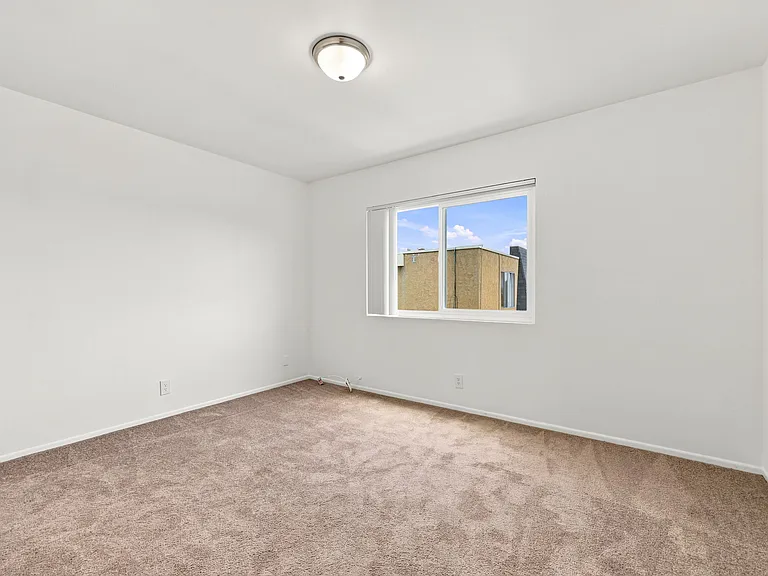 6329 Hummingbird St — Photo 18