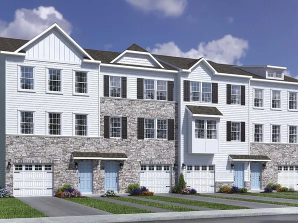 209 Independence Ct, Sellersville, PA 18960