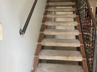 1017 S Spring St APT L, Springfield, IL 62704