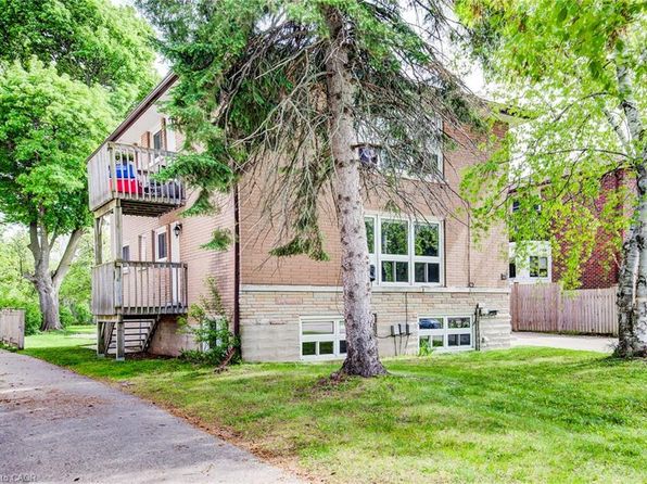 71 Brandon Ave, Kitchener, ON N2M 2J2