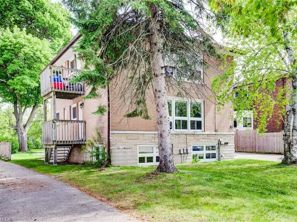 71 Brandon Ave, Kitchener, ON N2M 2J2