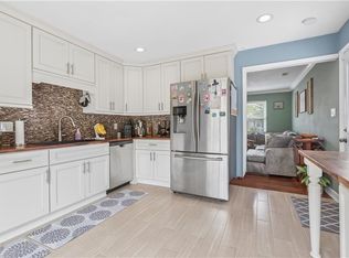 1553 Forest Cove Dr, Chesapeake, VA 23323