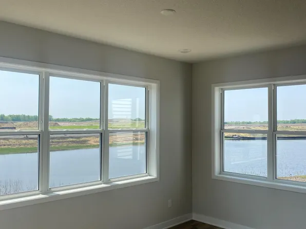 2005 Fulton Ct, Carver, MN 55315