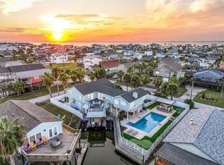 22113 Lampasas Dr, Galveston, TX 77554