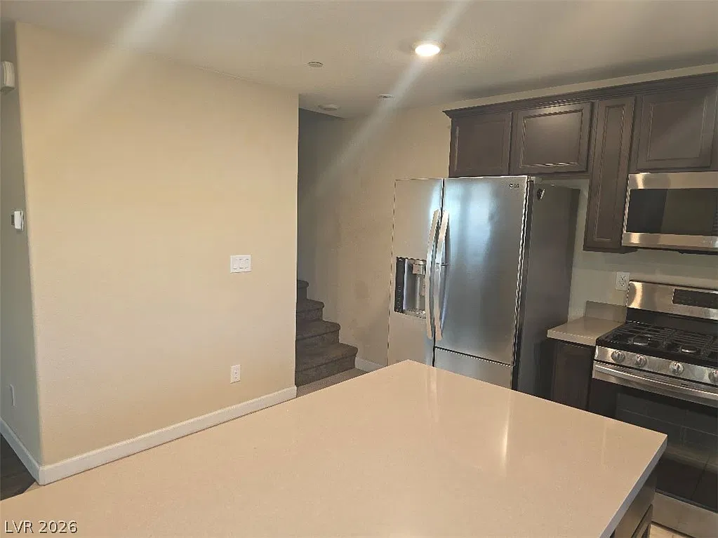 3 bed, 2.5 bath, 1509 sqft, $1,900 — Photo 4