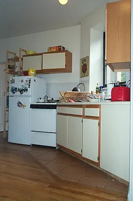Rented by Tower Brokerage | media 32