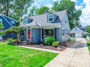 514 Cahoon Rd, Bay Village, OH 44140