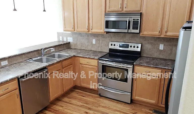 302 Saint Ida Cir — Photo 7