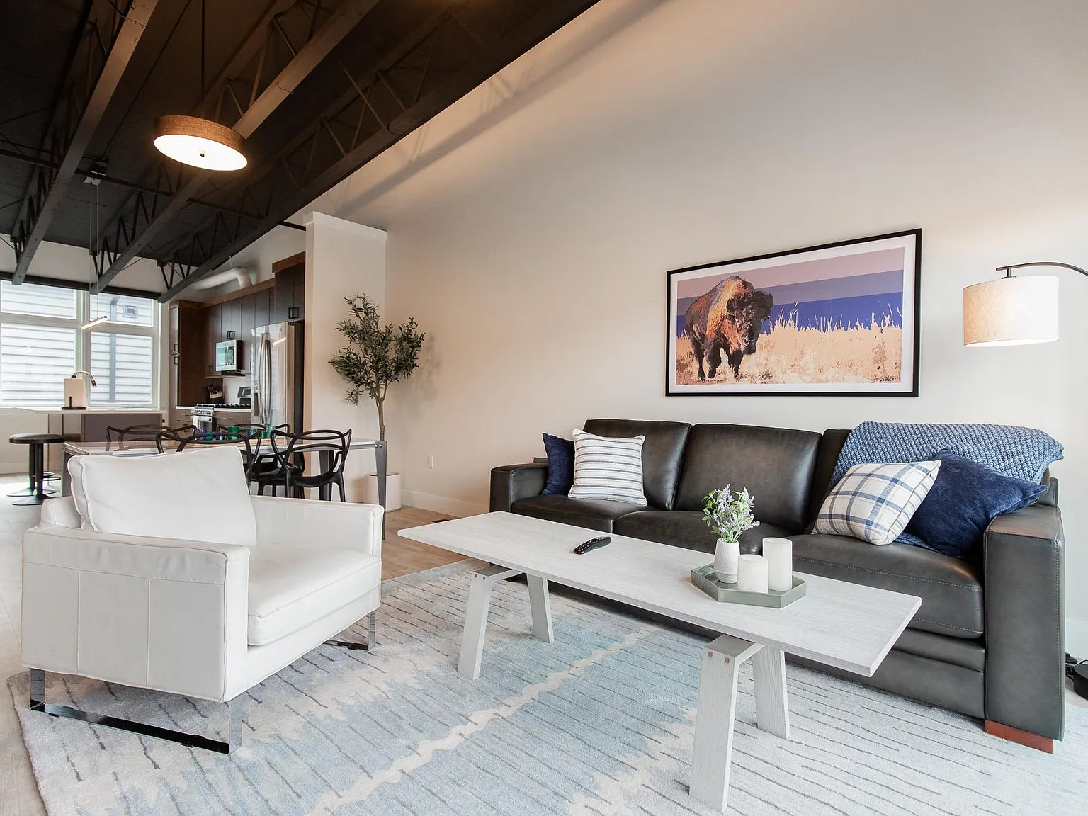 2 bed, $3,150 — Photo 2