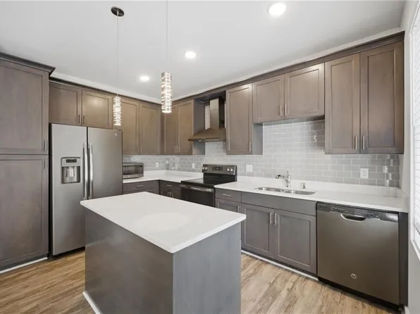 7922 Shore Dr Unit 307, Norfolk, VA 23518