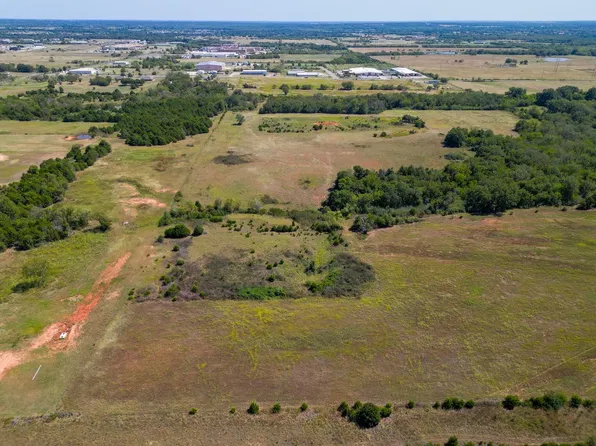 N Kickapoo Ave, Shawnee, OK 74804
